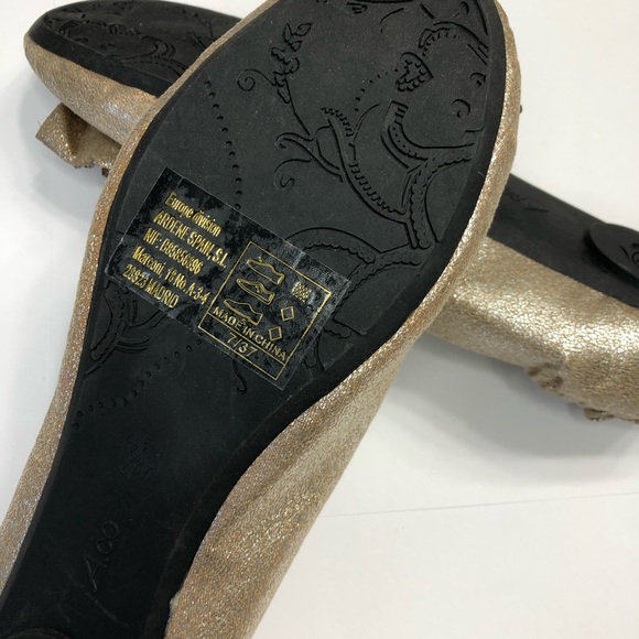 BRAND NEW - champagne colour ballet flats with bow - Picture 4 of 4